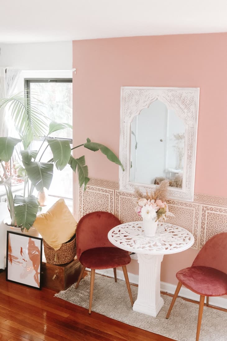 Light pink deals color wall paint
